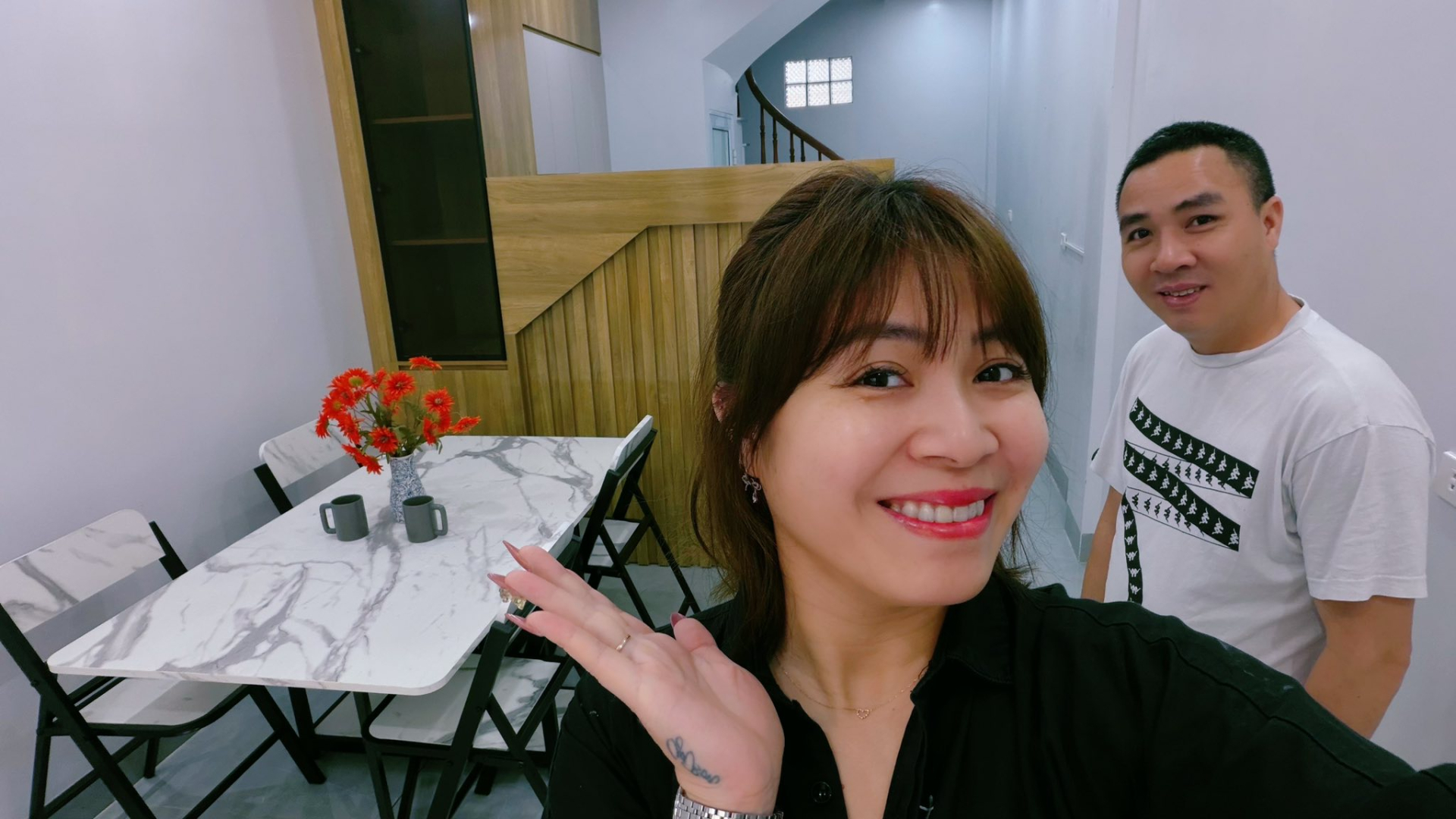 Nữ MC nổi tiếng miền Bắc rao bán nhà 5 tầng hơn 10 tỷ đồng ở Hồ Tùng Mậu