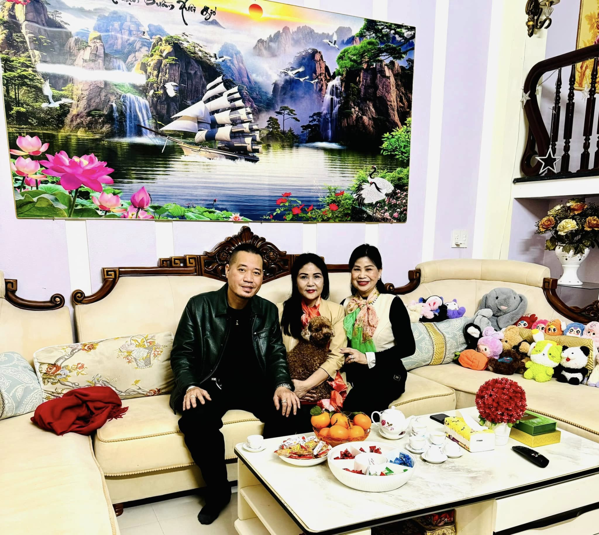 Chồng luôn đồng hành cùng nghệ sĩ Thanh Ngoan trong công việc, cuộc sống