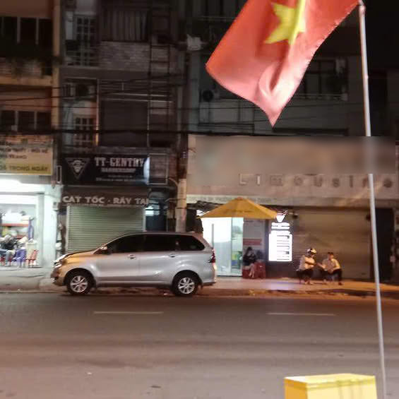 Bà H. tố bị nhà xe bỏ rơi lúc rạng sáng. 