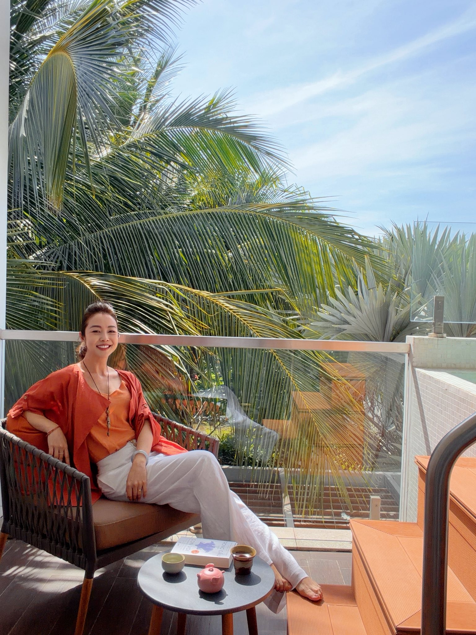 Jennifer Phạm khoe dáng, nhan sắc đẹp không tì vết dù đã 40 tuổi