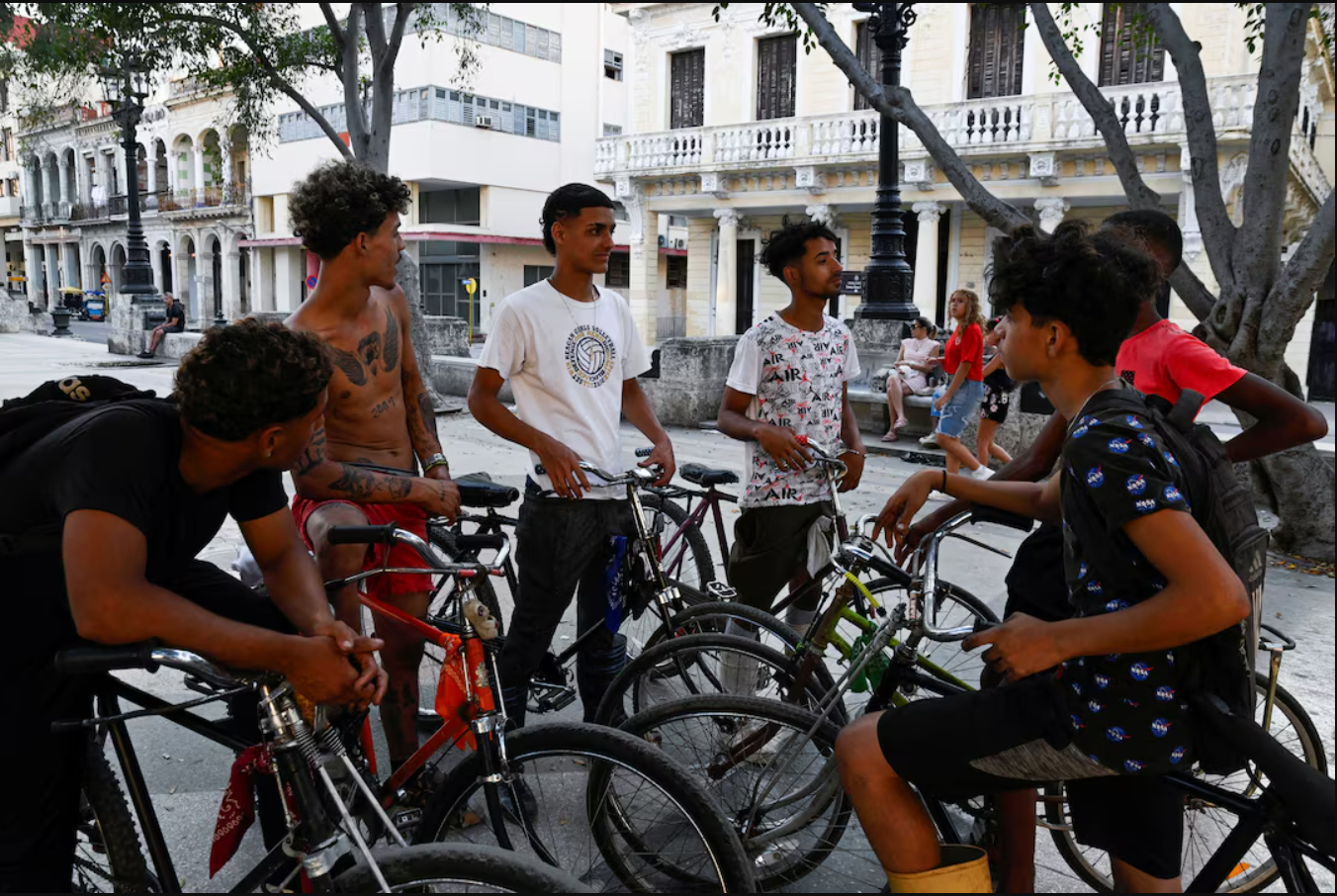 Sự phổ biến của xe đạp cũng kéo theo những thay đổi trong đời sống. (Ảnh: Reuters)