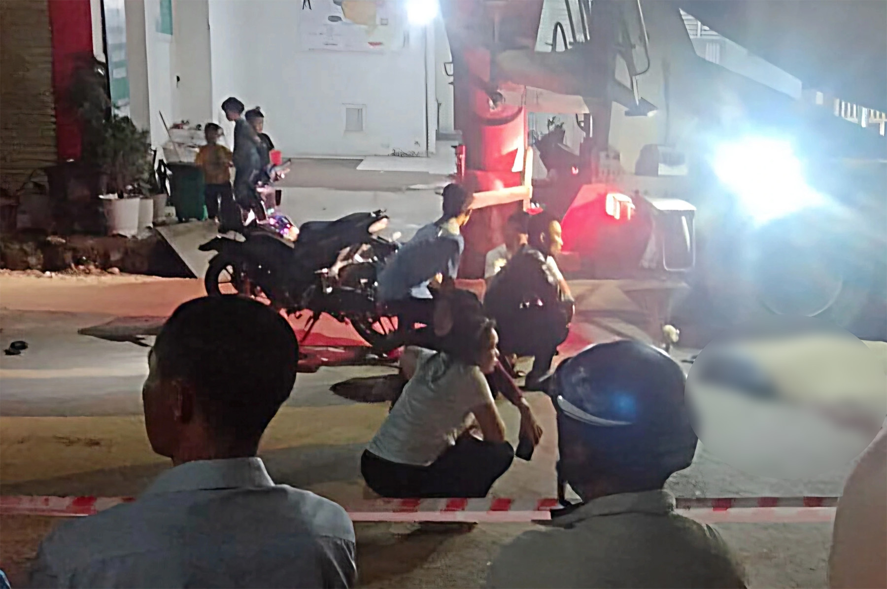 Hiện trường vụ tai nạn đau lòng. (Ảnh: Dân trí)