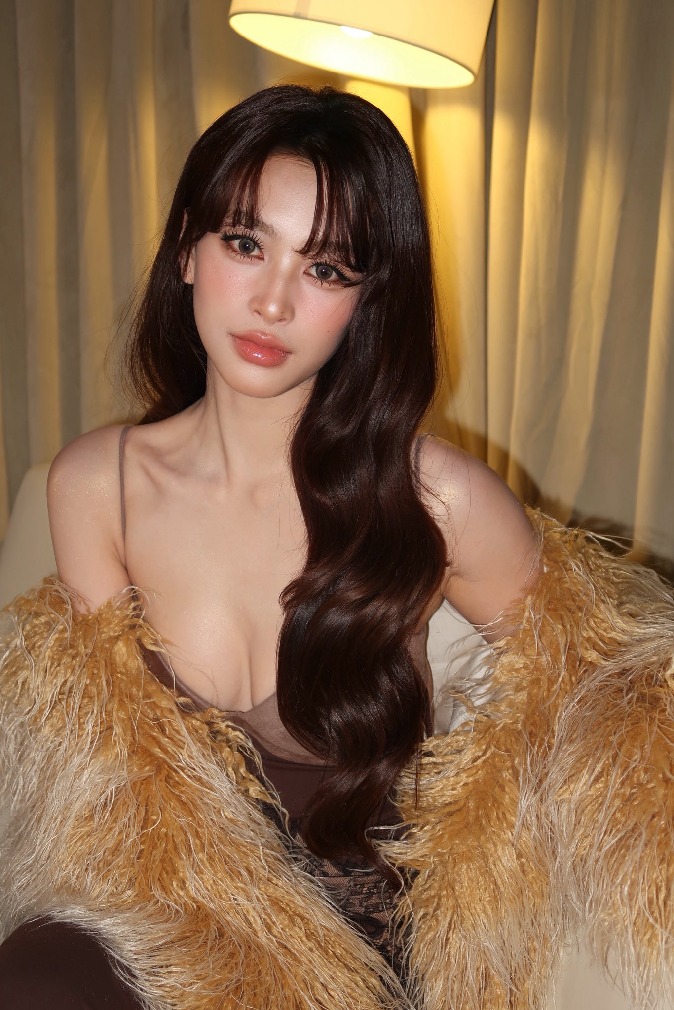 Tiểu Vy ngọt ngào khiến fan mê mẩn