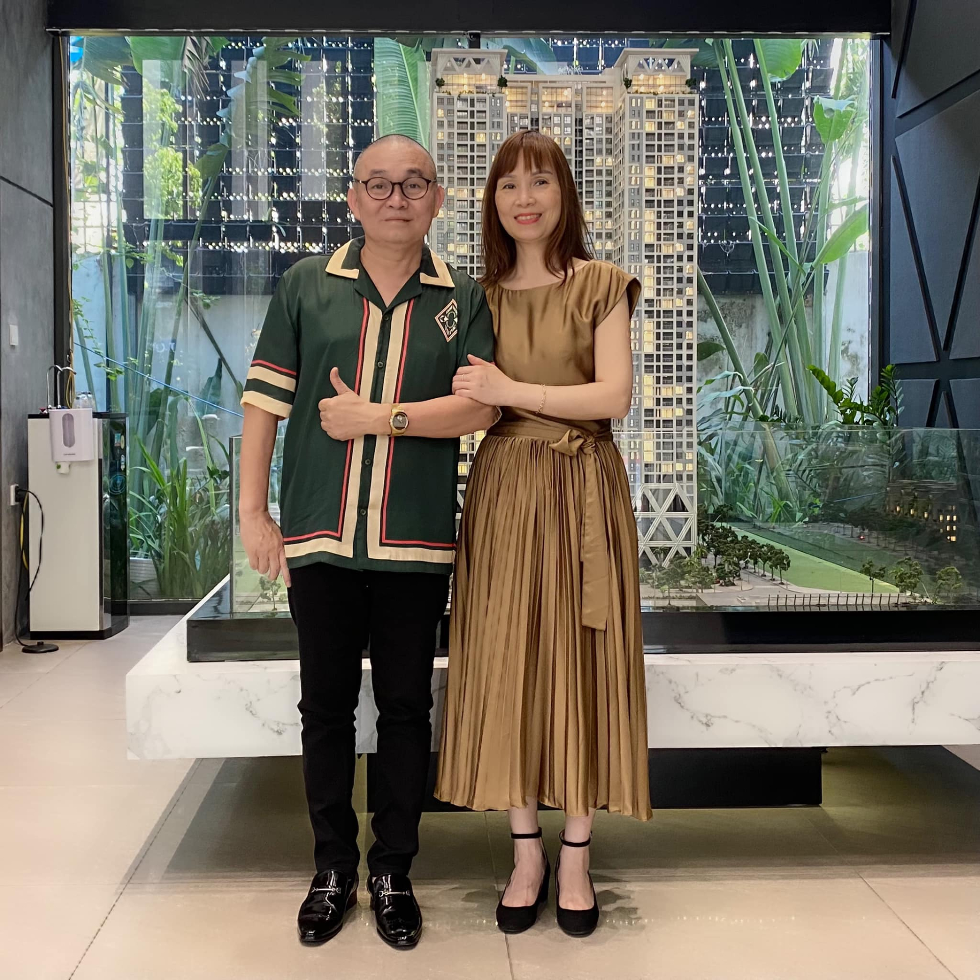 Vua hài đất Bắc và vợ đã gắn bó bên nhau 30 năm