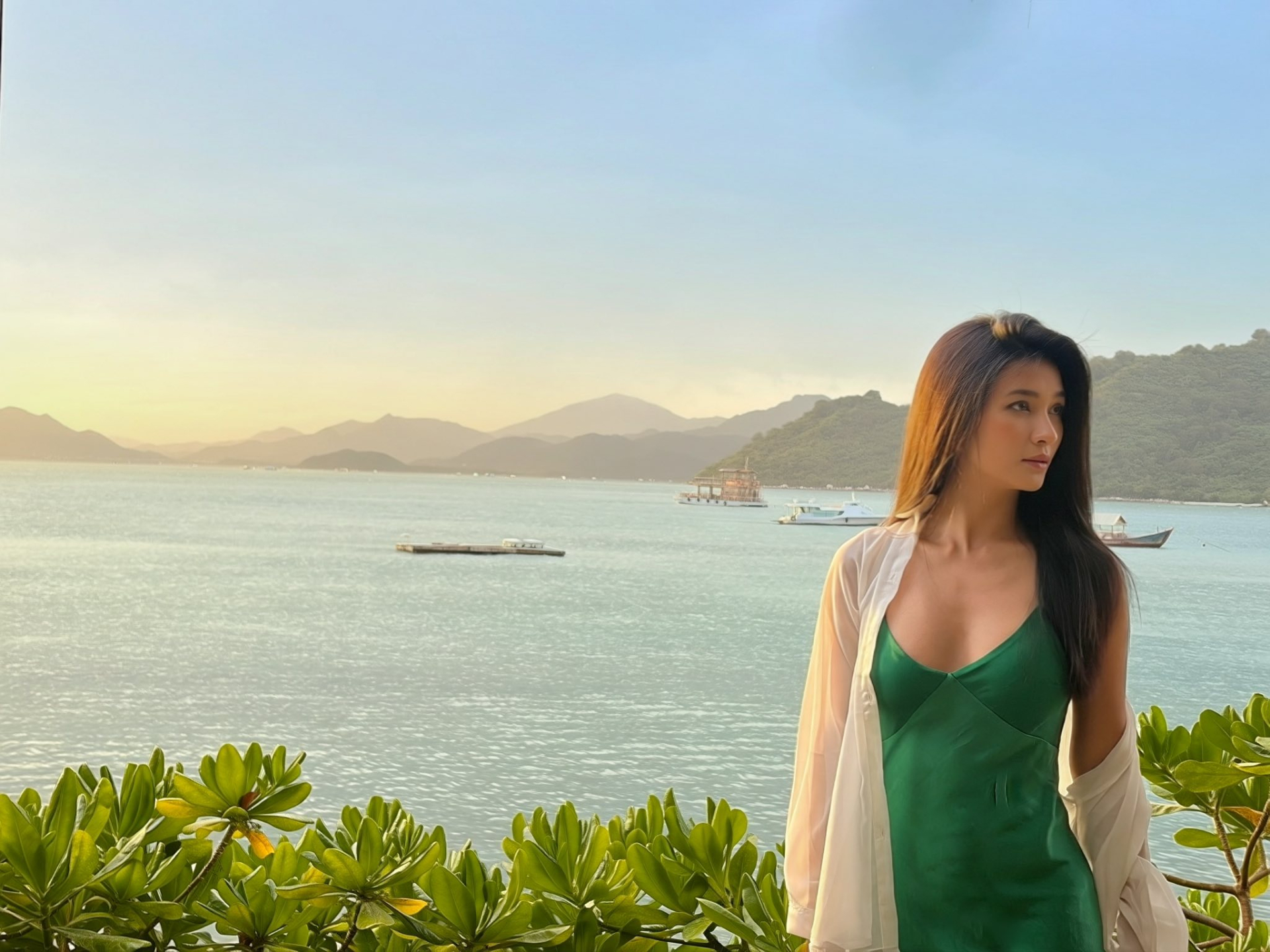 Vẻ đẹp cuốn hút khó cưỡng của nữ NSƯT trẻ nhất miền Nam