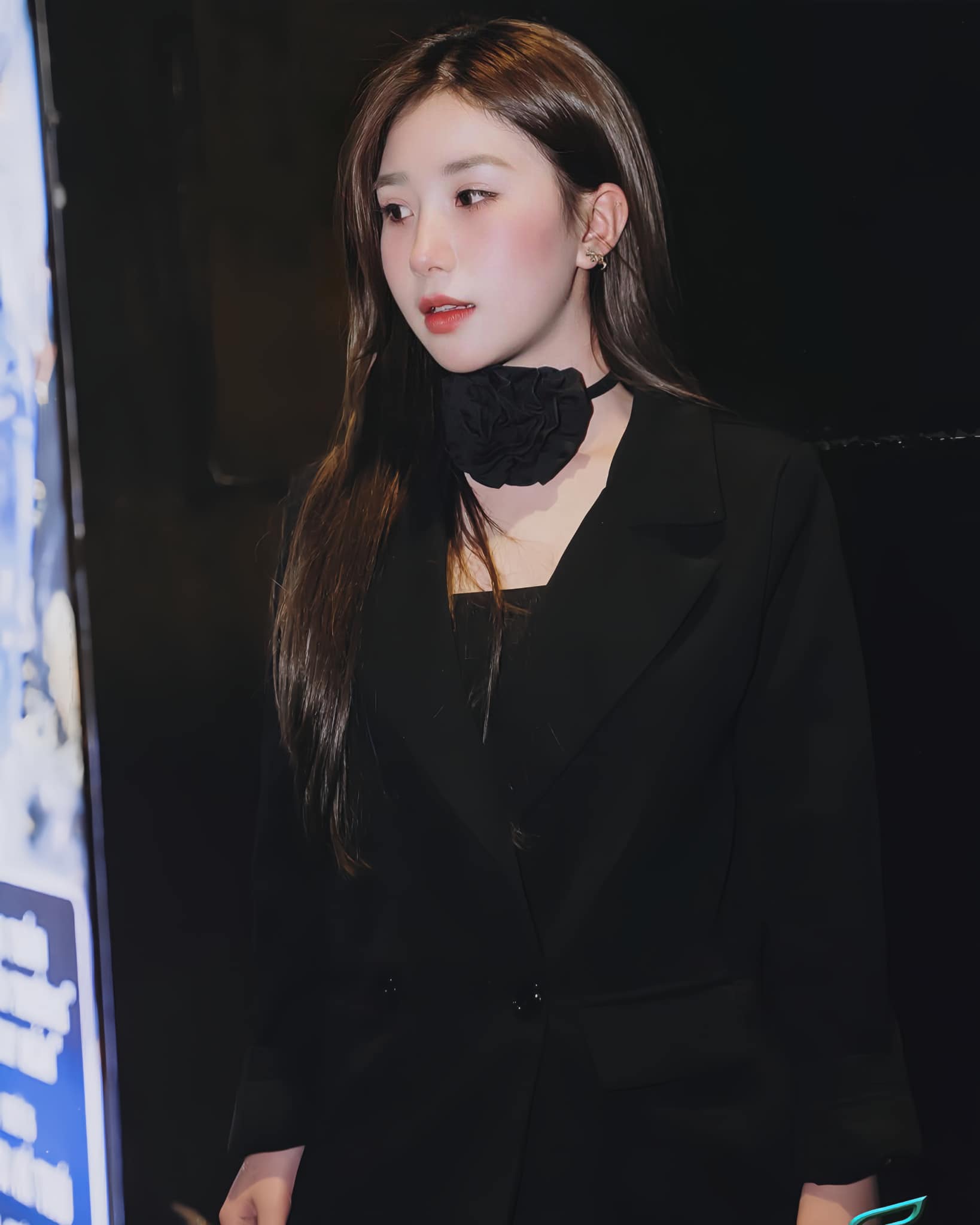 Phong cách cũng thay đổi rõ rệt khi trở nên nữ tính, chỉn chu hơn và có phần trưởng thành