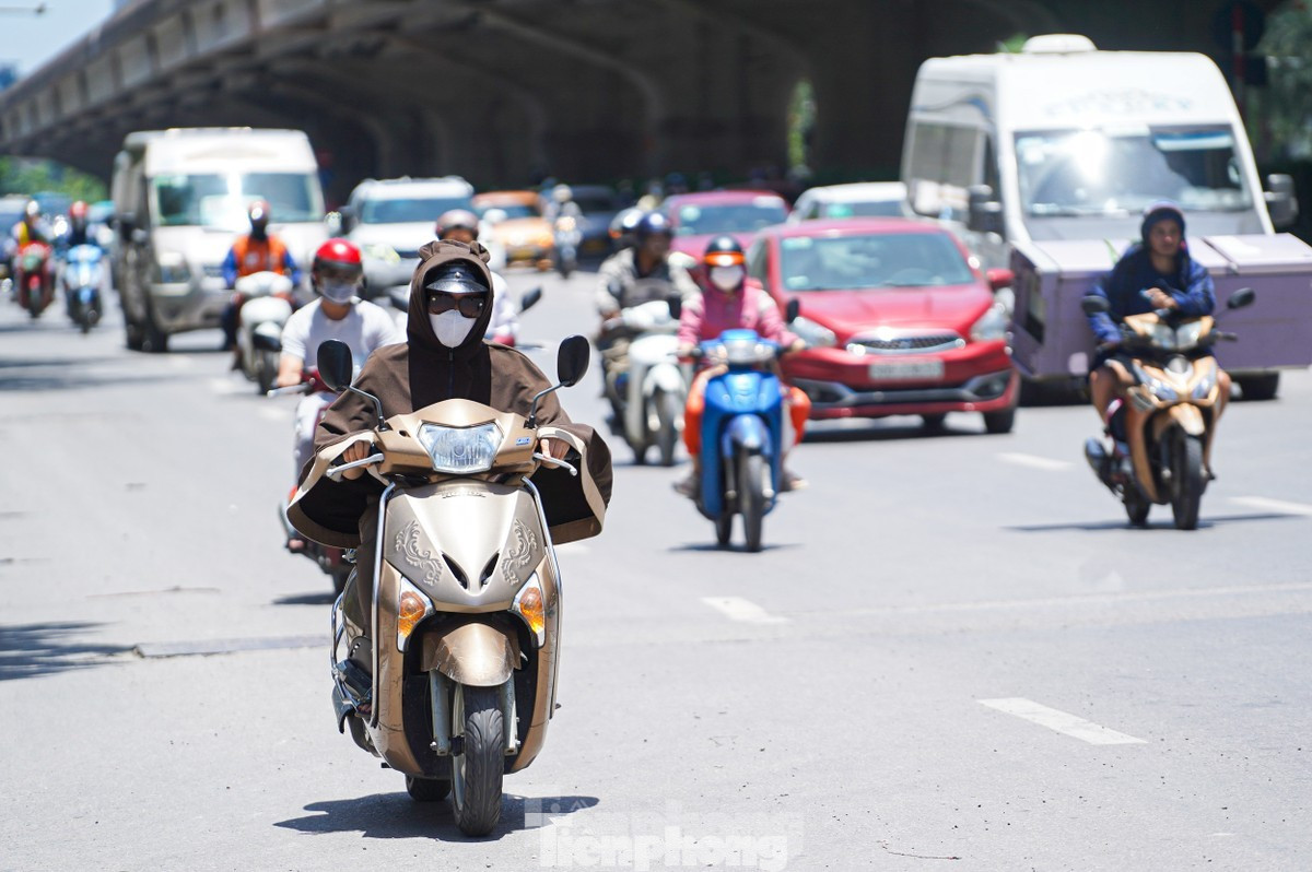 Miền Bắc sẽ liên tiếp đón các đợt nắng nóng gay gắt trong tháng 4 (Ảnh:Tiền phong).