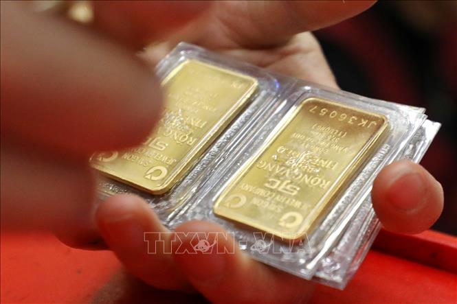 Vàng miếng SJC đang giao dịch với mức giá 174,5 triệu đồng/lượng (bán ra). Ảnh: TTXVN