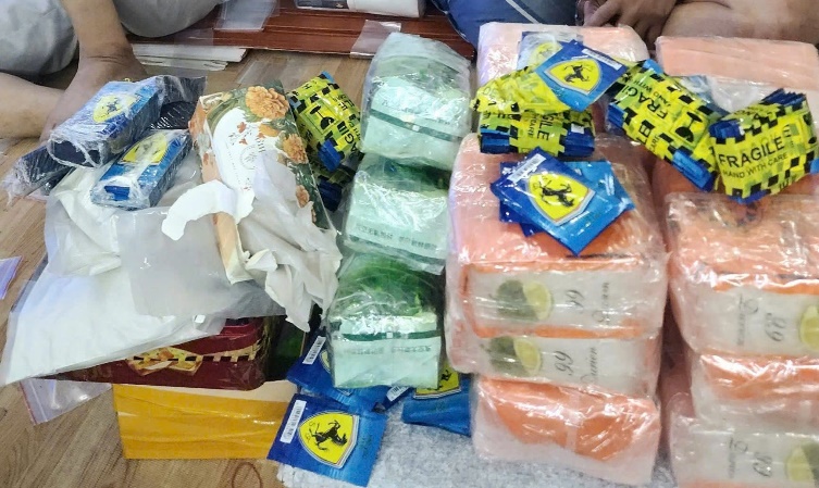 Cơ quan Công an thu giữ số lượng lớn ma túy (Ảnh: Công an Hà Nội).