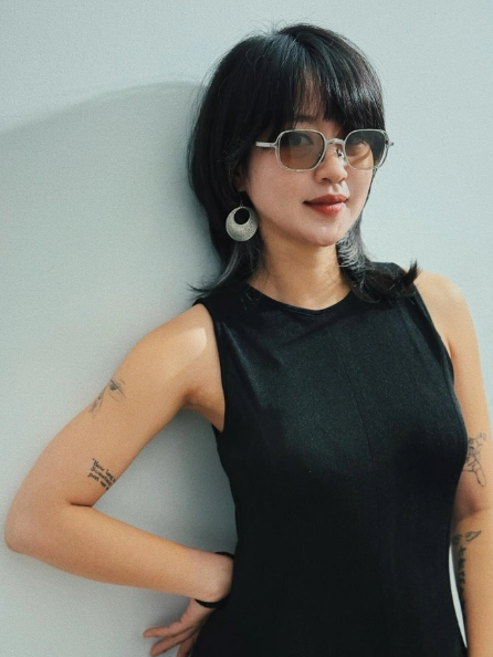 Vẻ đẹp hiện tại của Mi Vân là nét cuốn hút đến từ sự từng trải và bình yên trong cuộc sống