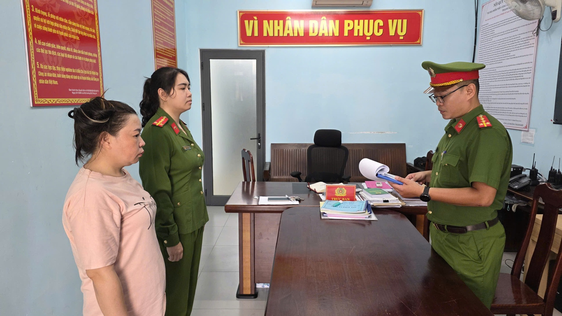 Phúc bị bắt giữ để điều tra hành vi 