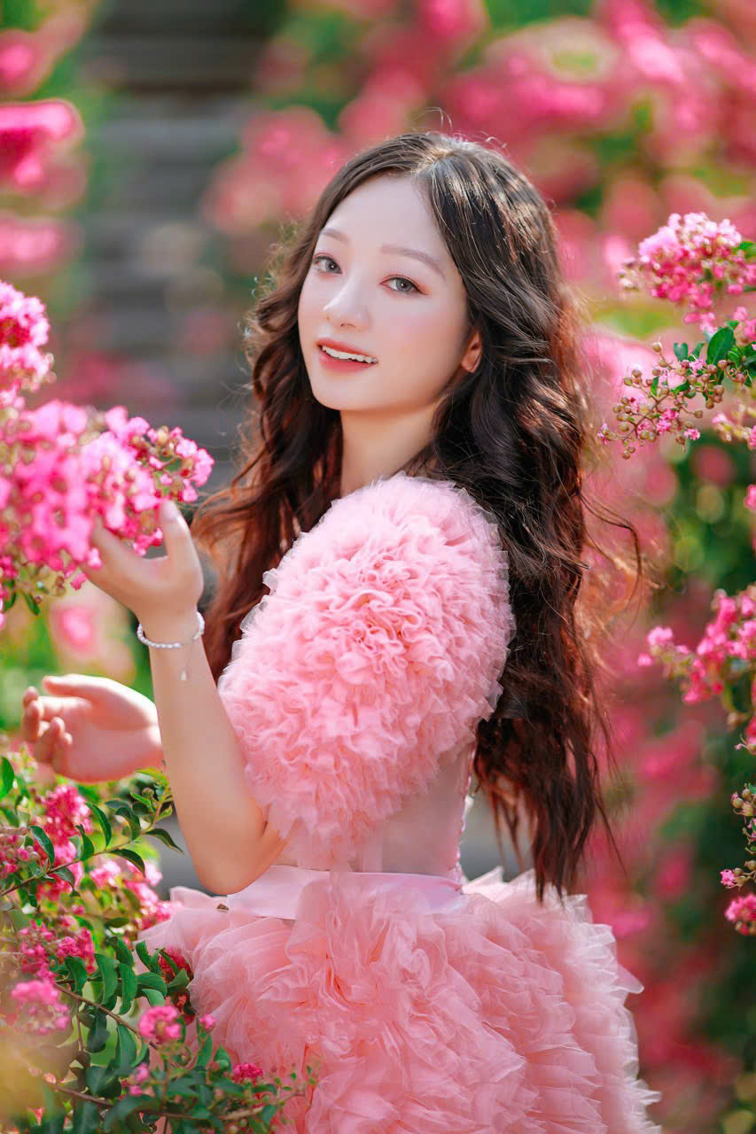 Tố Uyên nói gì sau khi đoạt giải á hậu Hoa hậu Văn hoá Việt Nam 2026?