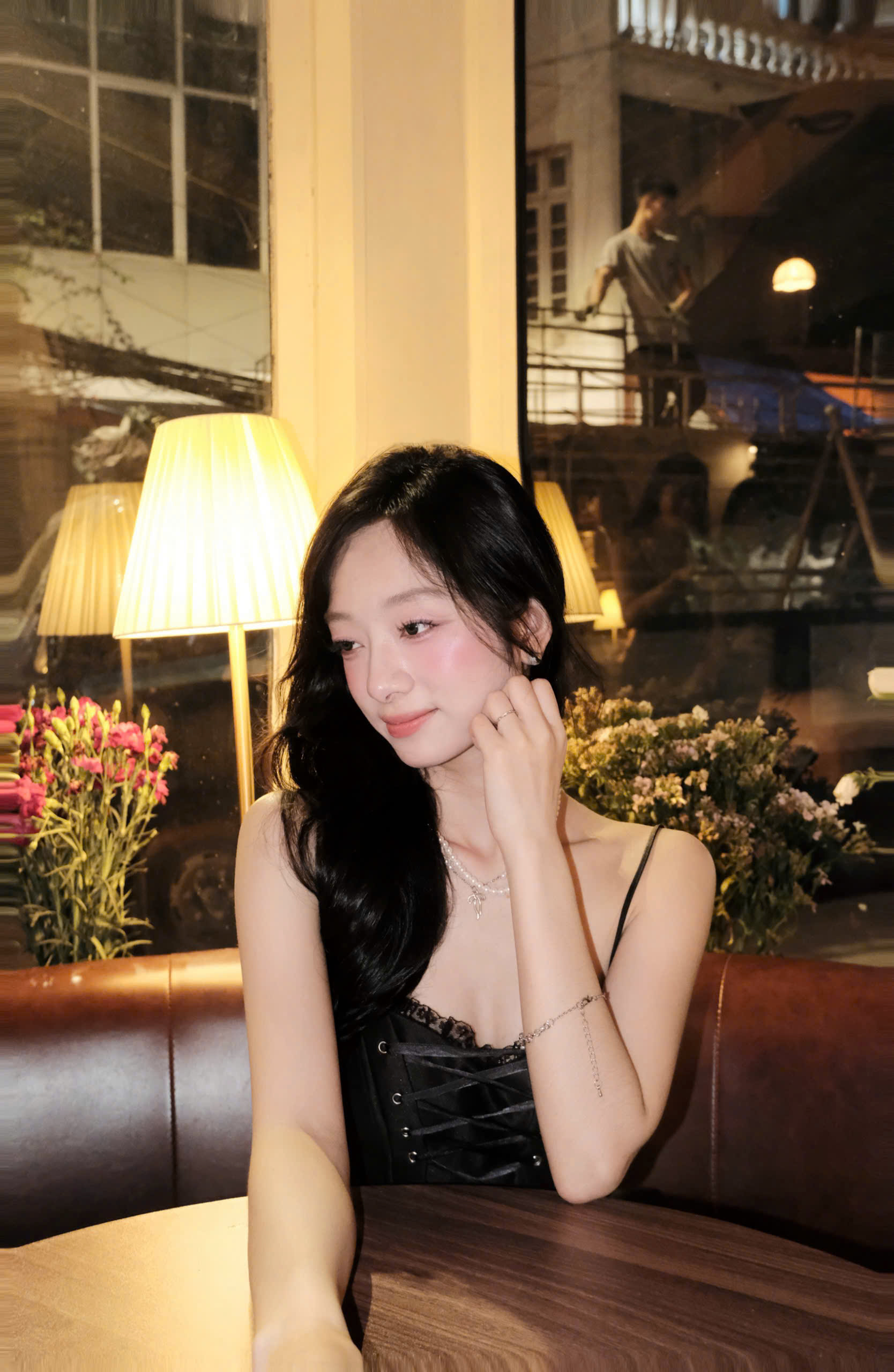 Nhan sắc đời thường của nàng hậu.