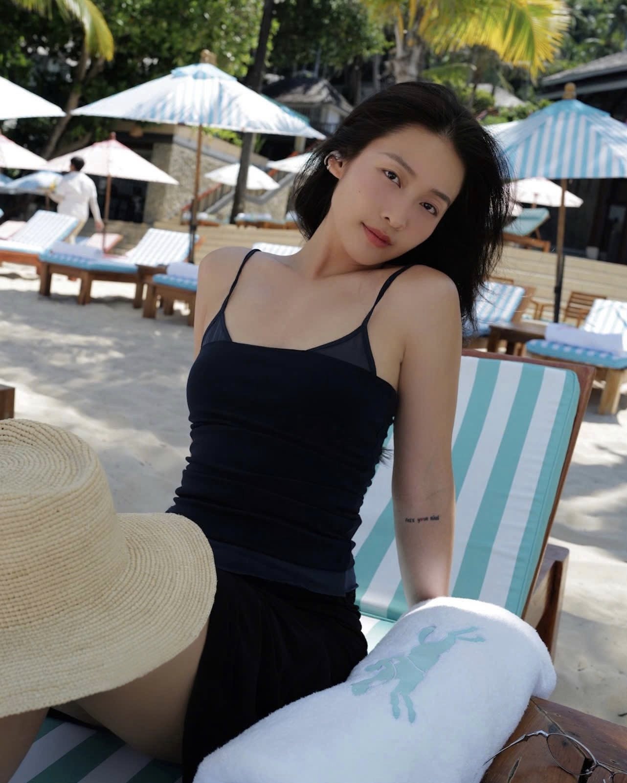 Sự góp mặt của Khả Ngân đã khiến “đường đua mùa hè” thêm phần sôi động và đầy màu sắc