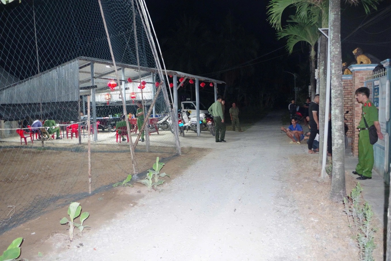 Hiện trường nơi xảy ra vụ án mạng khiến nam thanh niên 29 tuổi tử vong thương tâm. (Ảnh: Dân trí) 