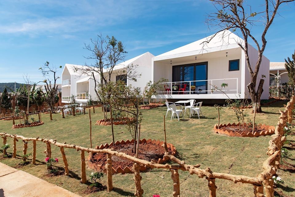 Lý Nhã Kỳ sở hữu nhiều bất động sản đắt đỏ