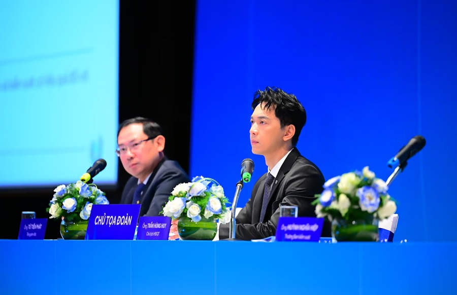 Chủ tịch ACB Trần Hùng Huy giải đáp chiến lược C1425. Ảnh: ACB