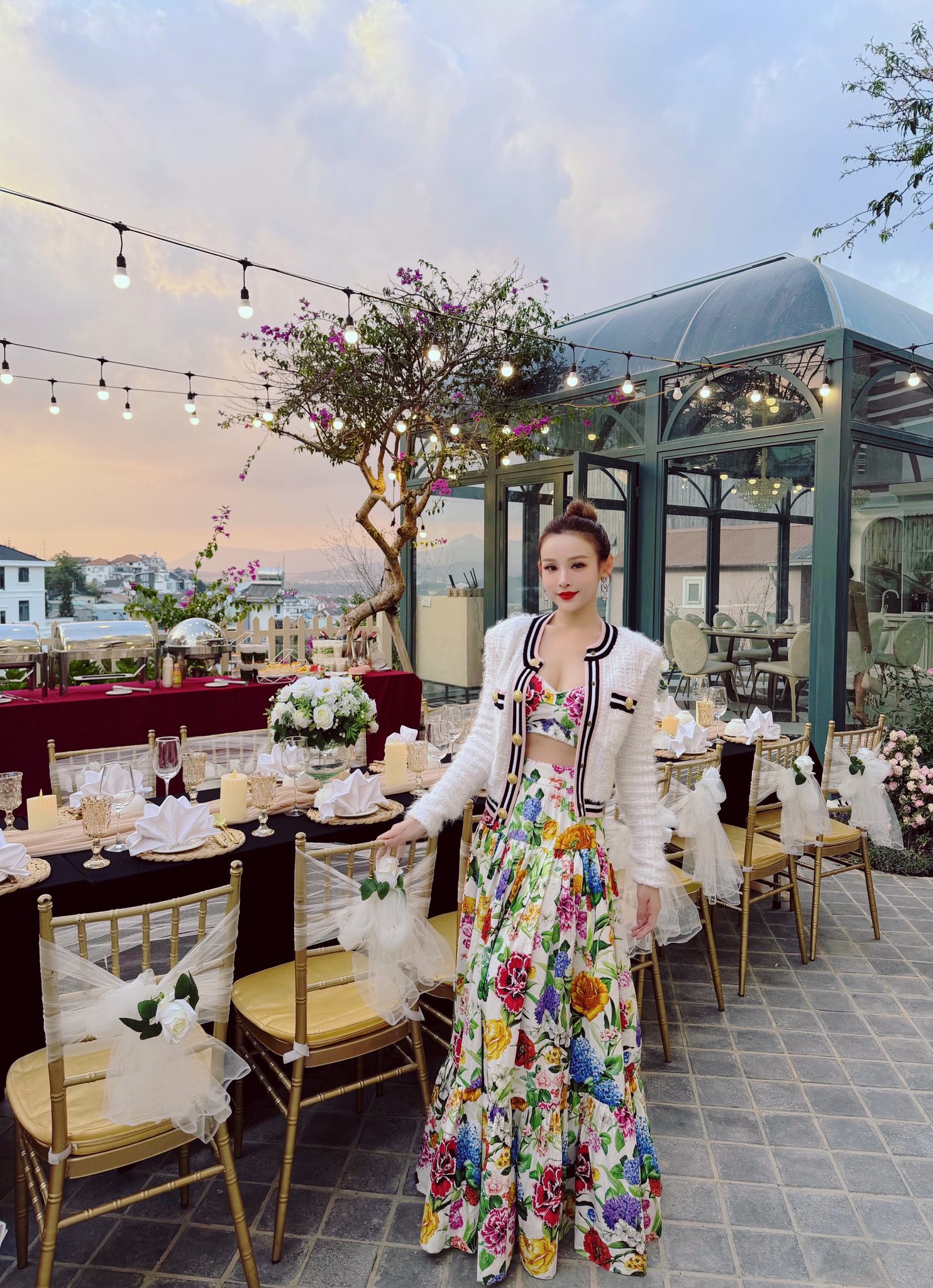 Huyền Baby đang tận hưởng cuộc sống trong căn biệt thự hàng trăm tỷ đồng