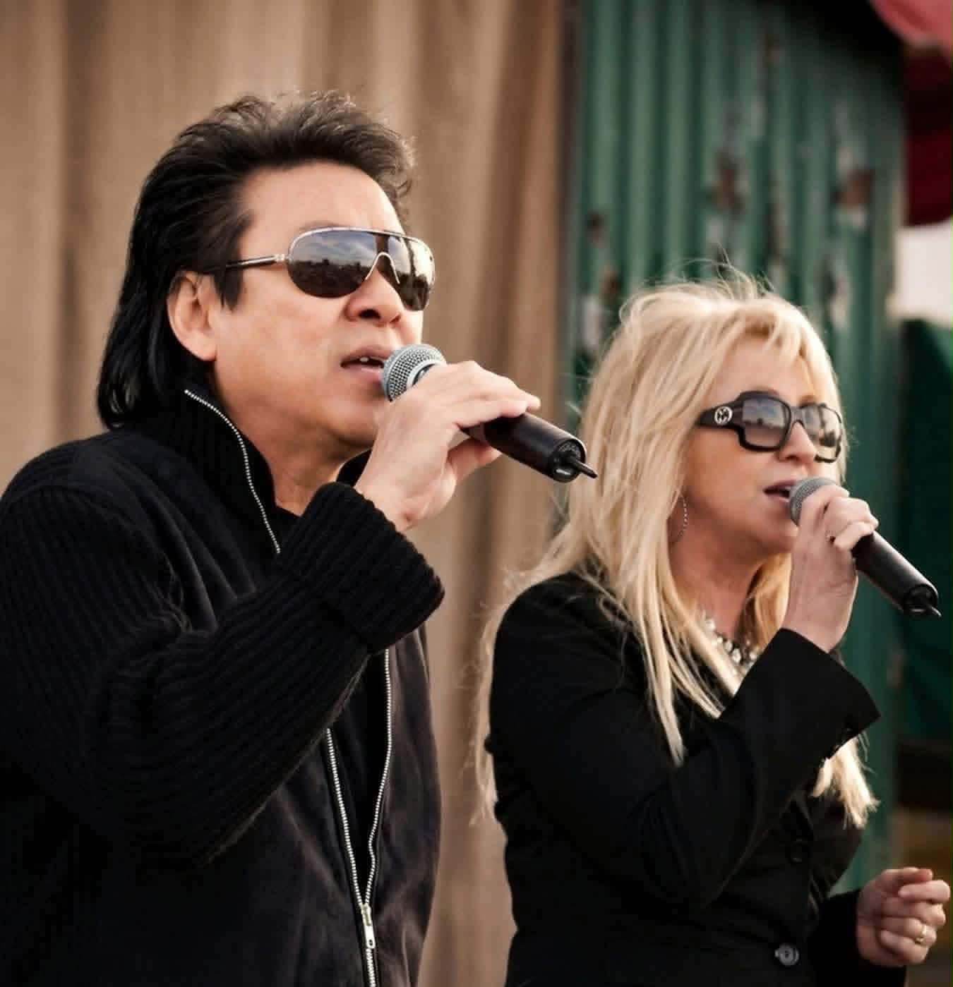 Công Thành và vợ ca sĩ Lynn.