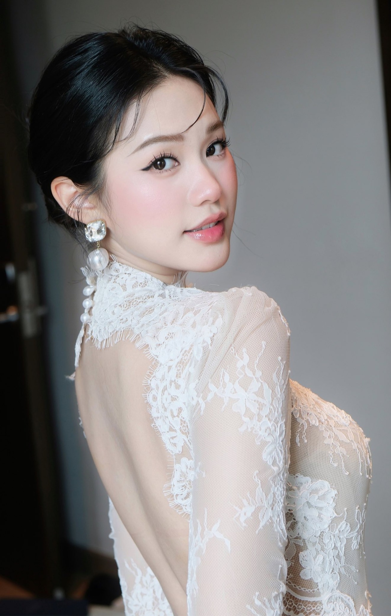 Vẻ đẹp nổi bật của người đẹp sinh năm 2001.