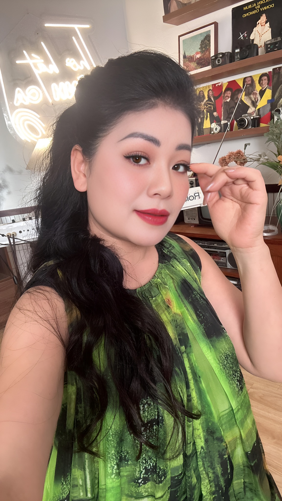 Mẹ đơn thân 4 con là 