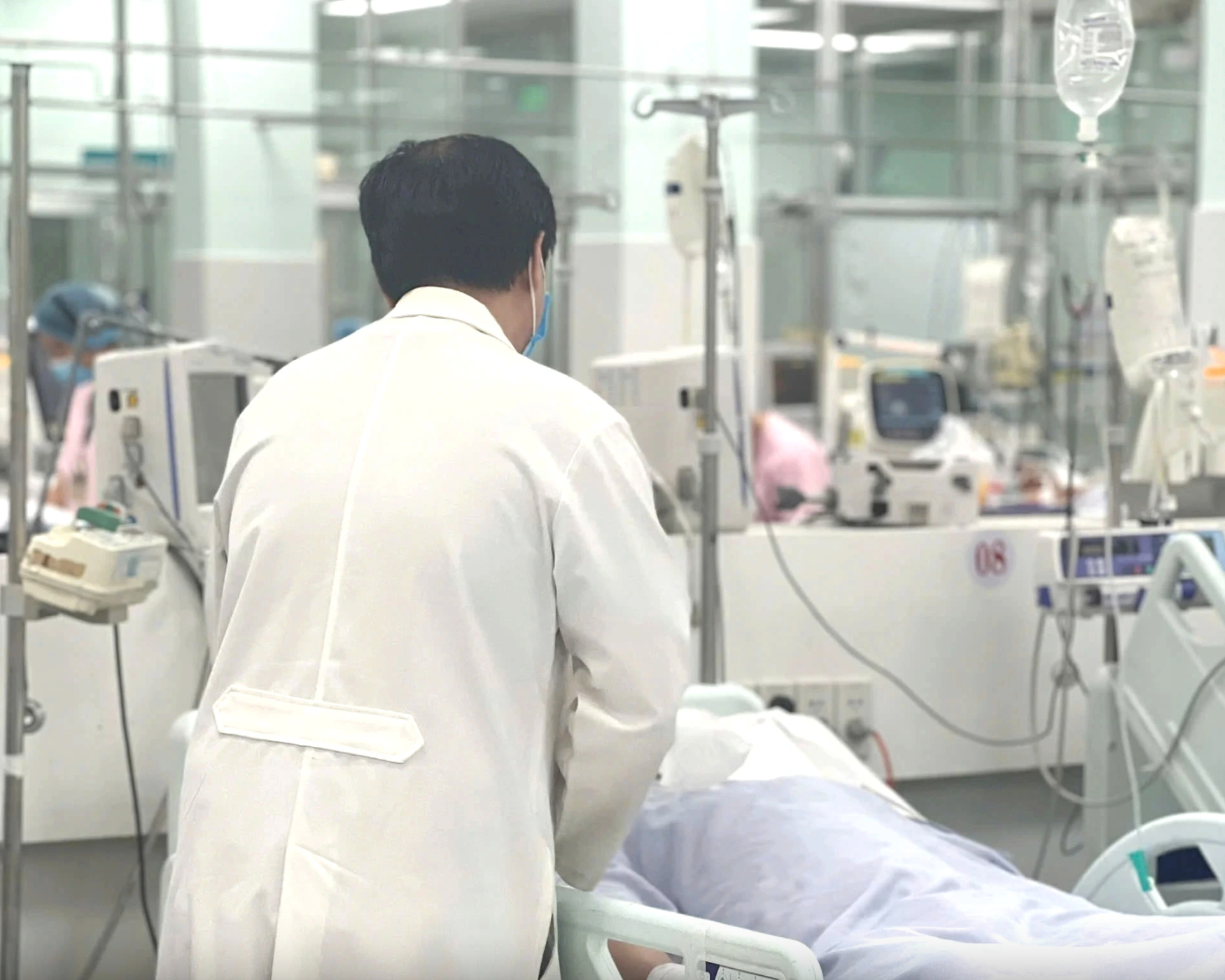 Các nạn nhân đang được điều trị tại Bệnh viện 115 và Bệnh viện Nhi đồng 1, TP.HCM (Ảnh: Thanh Niên)