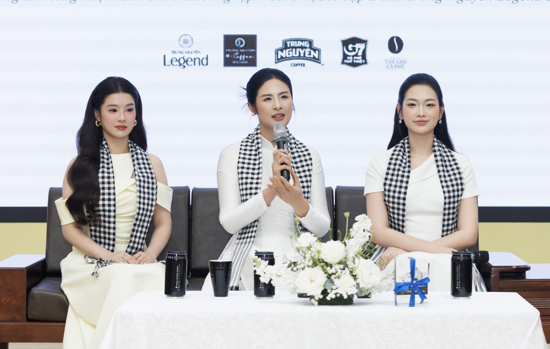 Hành trình từ trái tim khơi dậy khát vọng lớn trong thế hệ trẻ