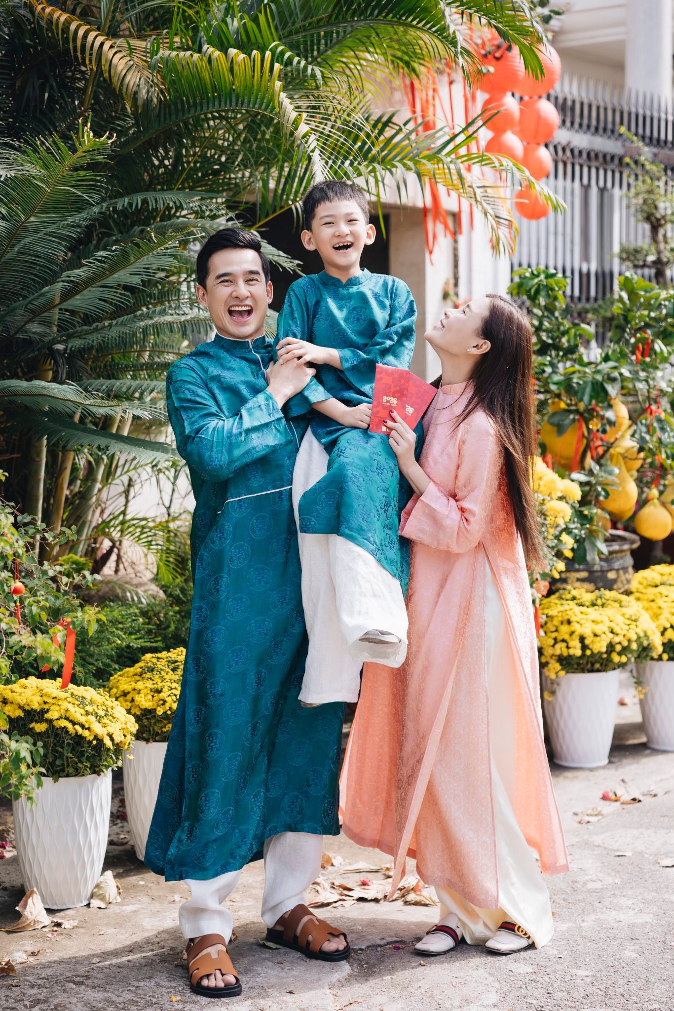 Tổ ấm nhỏ hạnh phúc của vợ chồng Lương Thế Thành