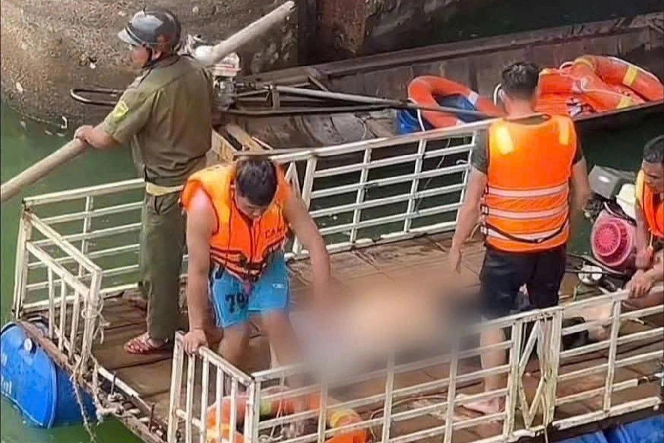 Thi thể anh D. được tìm thấy, gia đình xin không khám nghiệm tử thi. (Ảnh: Dân trí)