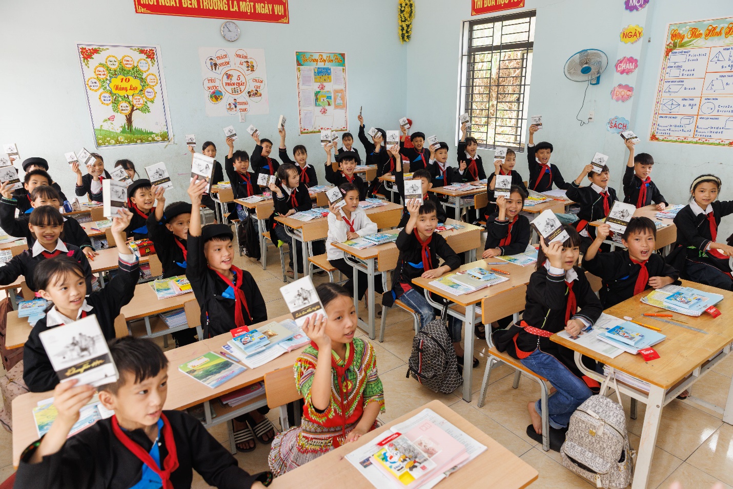 Nhật ký hành trình từ trái tim: Đánh thức khát vọng lớn, tiếp sức thế hệ trẻ vùng cực Bắc vững bước vươn xa