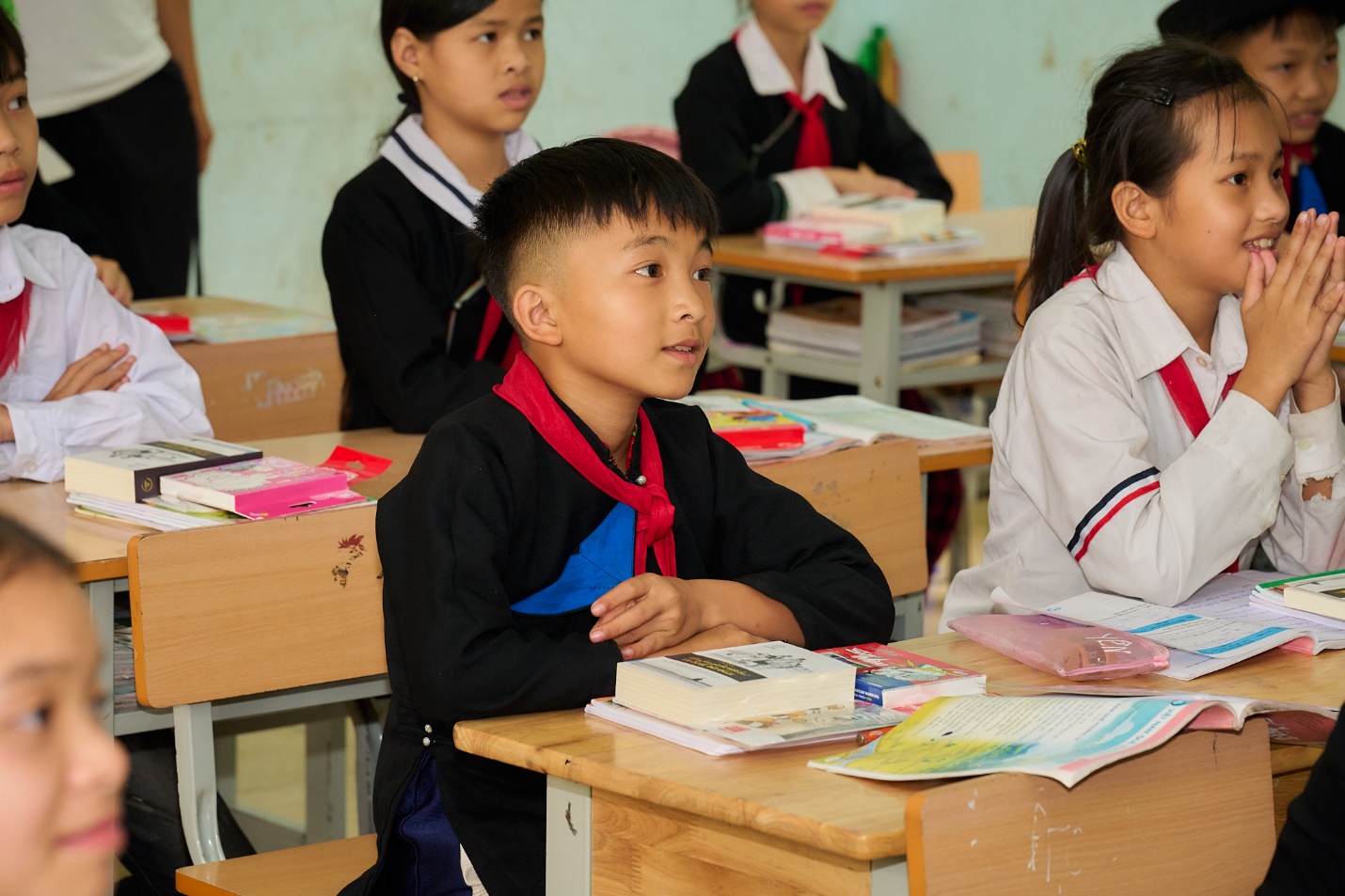   Những phần quà ý nghĩa từ chương trình tiếp thêm động lực và sự hứng thú để học sinh kiên trì theo đuổi con đường học tập giữa nhiều gian khó  