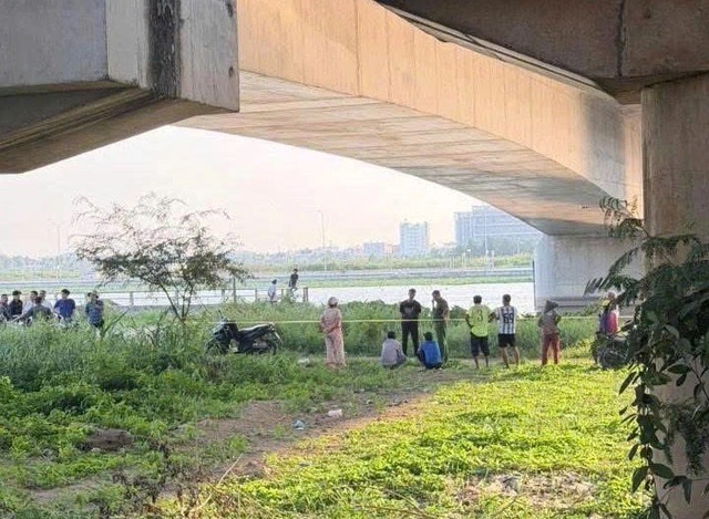 Hiện trường nơi thi thể cô gái 23 tuổi được tìm thấy. (Ảnh: Người Lao Động)