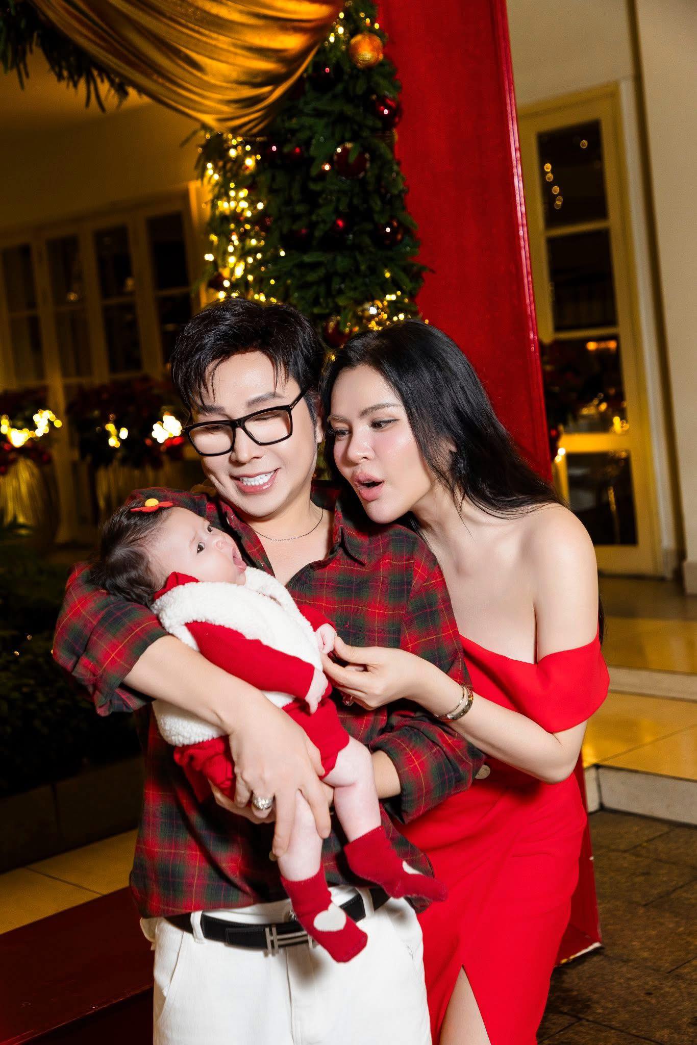 Vũ Luân khoe ảnh hạnh phúc bên vợ đại gia và con gái mới sinh