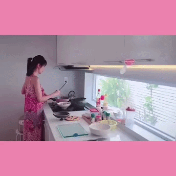 Nồi cháo lòng 50 triệu giữ được chồng của ca sĩ Thủy Tiên