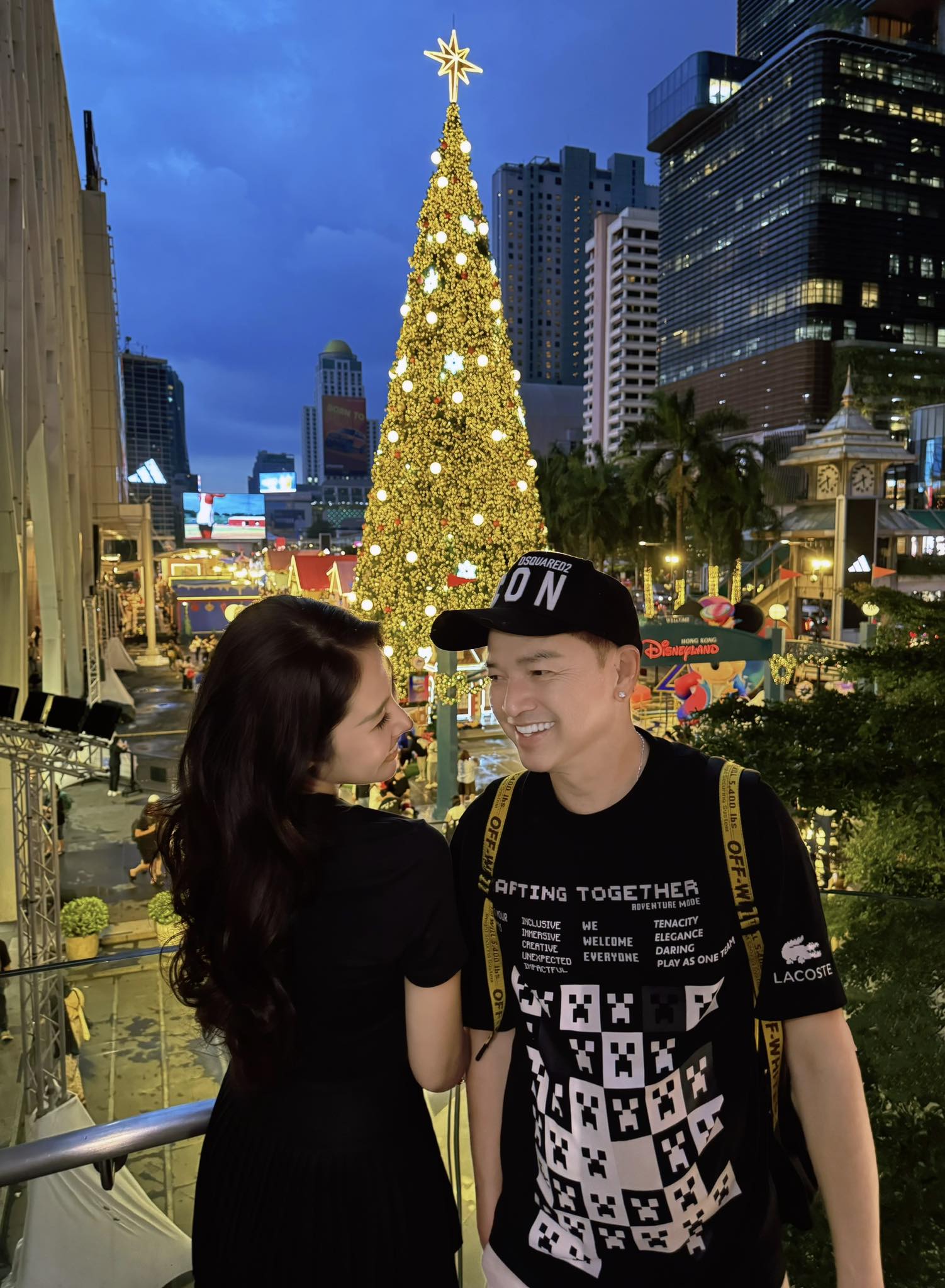 Dù chênh lệch nhiều tuổi nhưng cả hai đồng điệu trong lối sống và cách chăm sóc gia đình