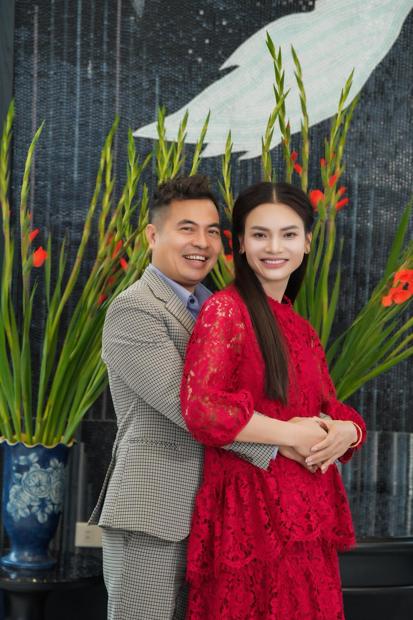 Phạm Phương Thảo hạnh phúc bên chồng doanh nhân