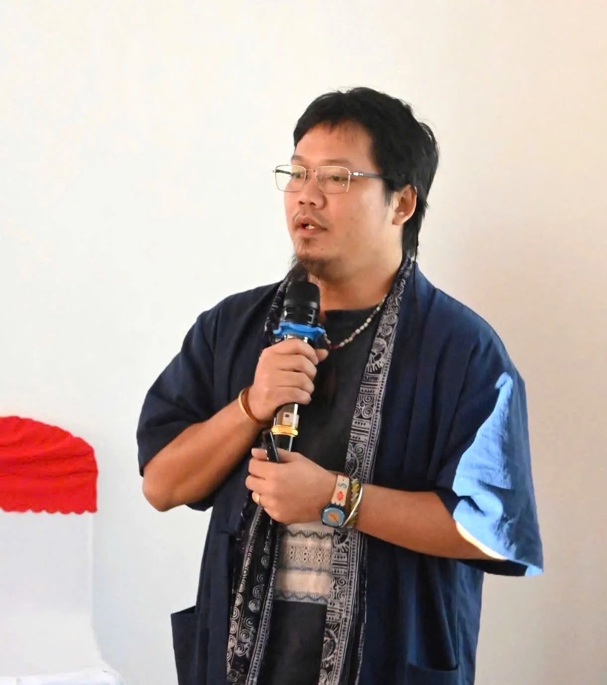 Ông Hoàng Hoa Trung