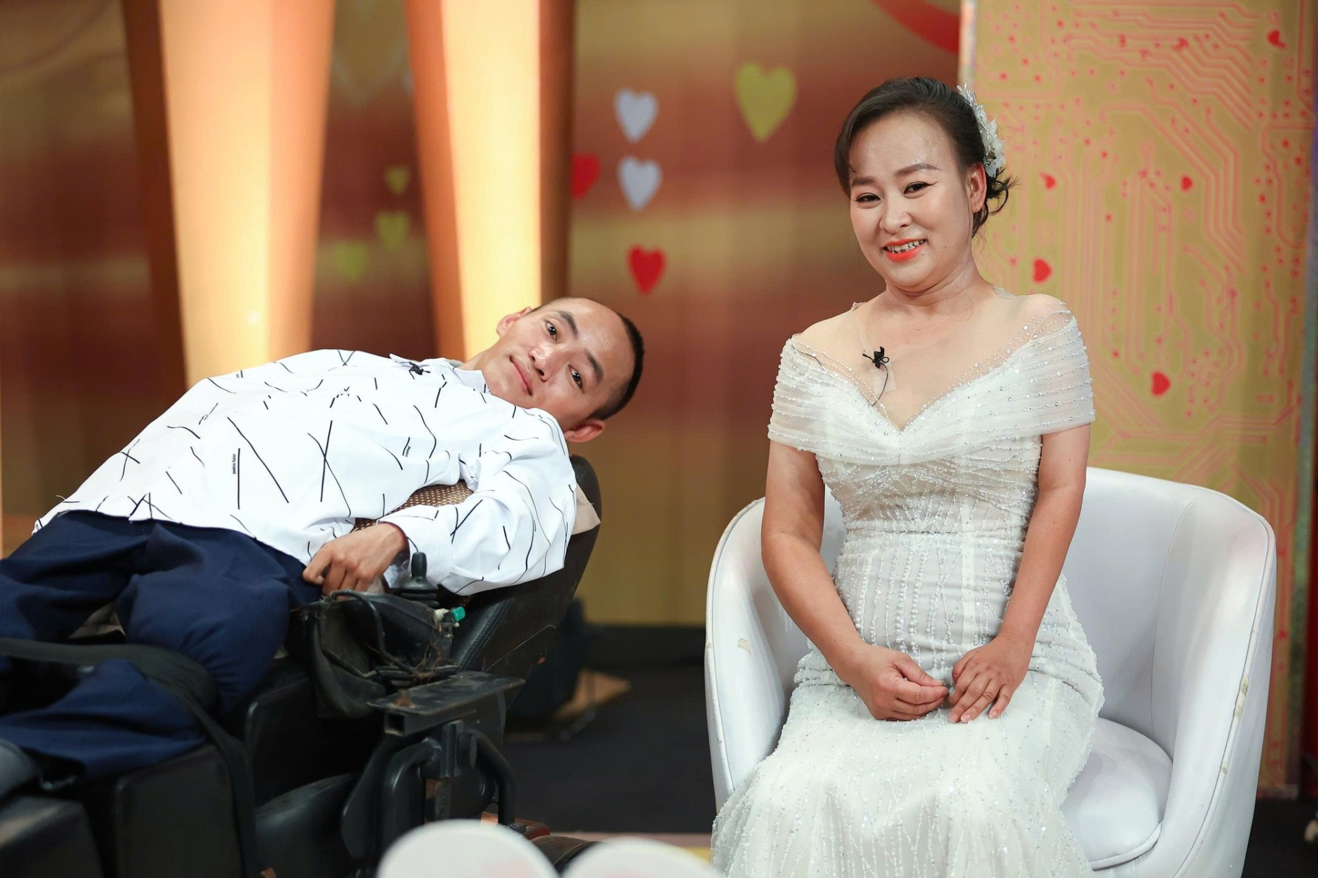 Anh Kỳ và chị Nga.