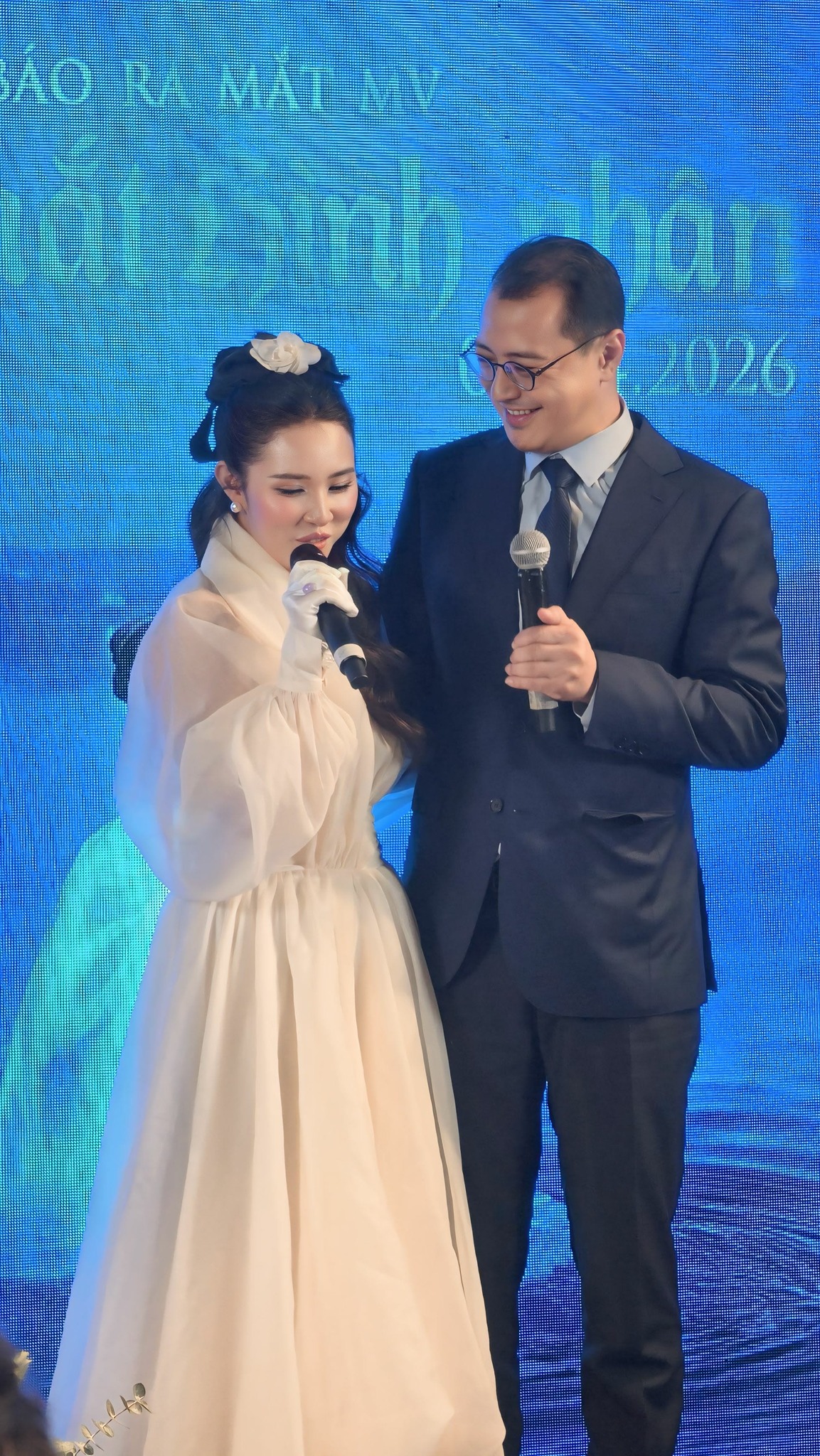 Bảo Trâm và chồng.