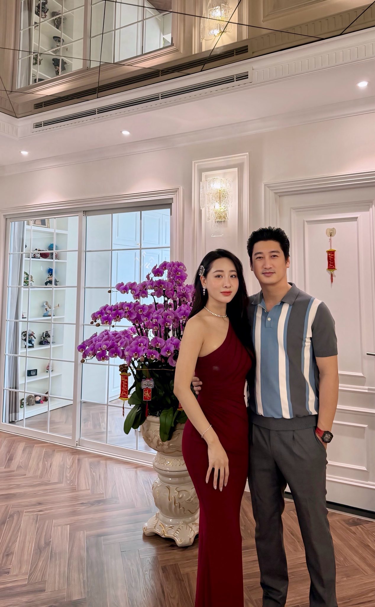 Nam NSƯT U50 muốn cưới vợ lần 3, sống với mỹ nhân kém 7 tuổi trong căn nhà 14 tỷ ở đường Nguyễn Trãi