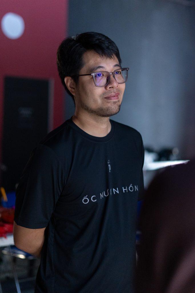 Đạo diễn Đinh Tuấn Vũ.