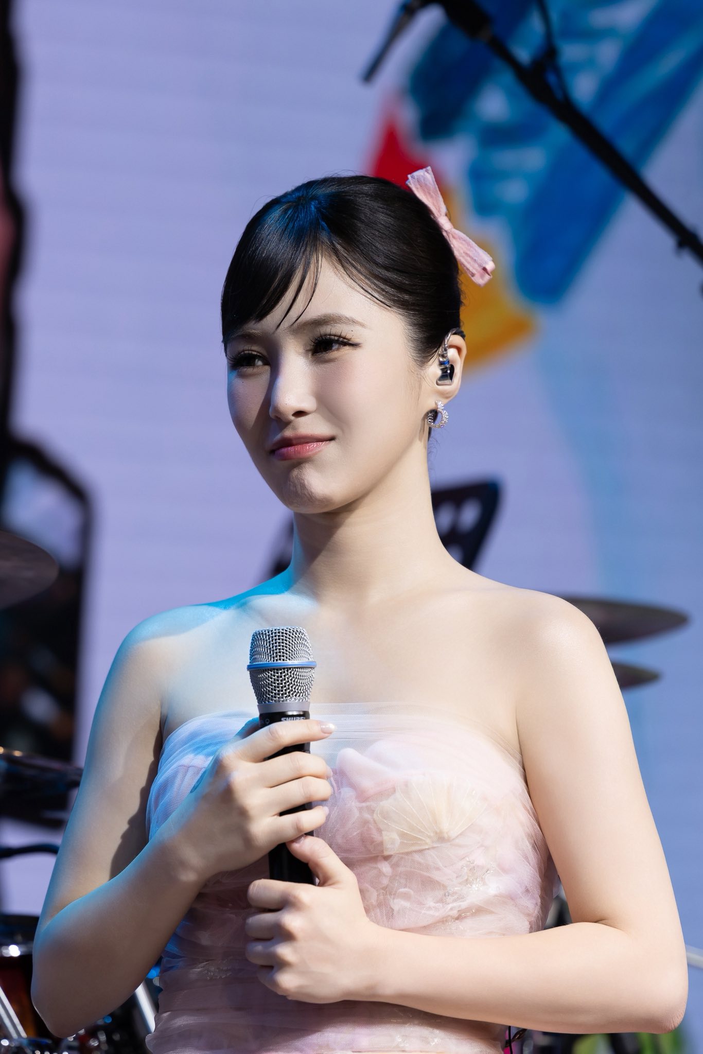 Ca sĩ Hương Tràm hiện tại.