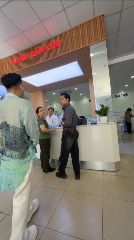 Danh ca Ngọc Sơn đi xét nghiệm ma túy