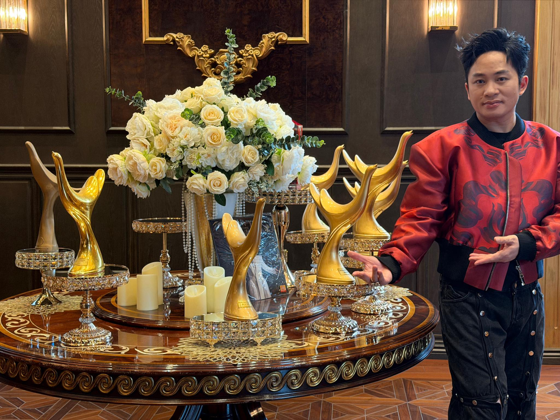 Tùng Dương và các cúp Cống hiến anh giành được trong sự nghiệp