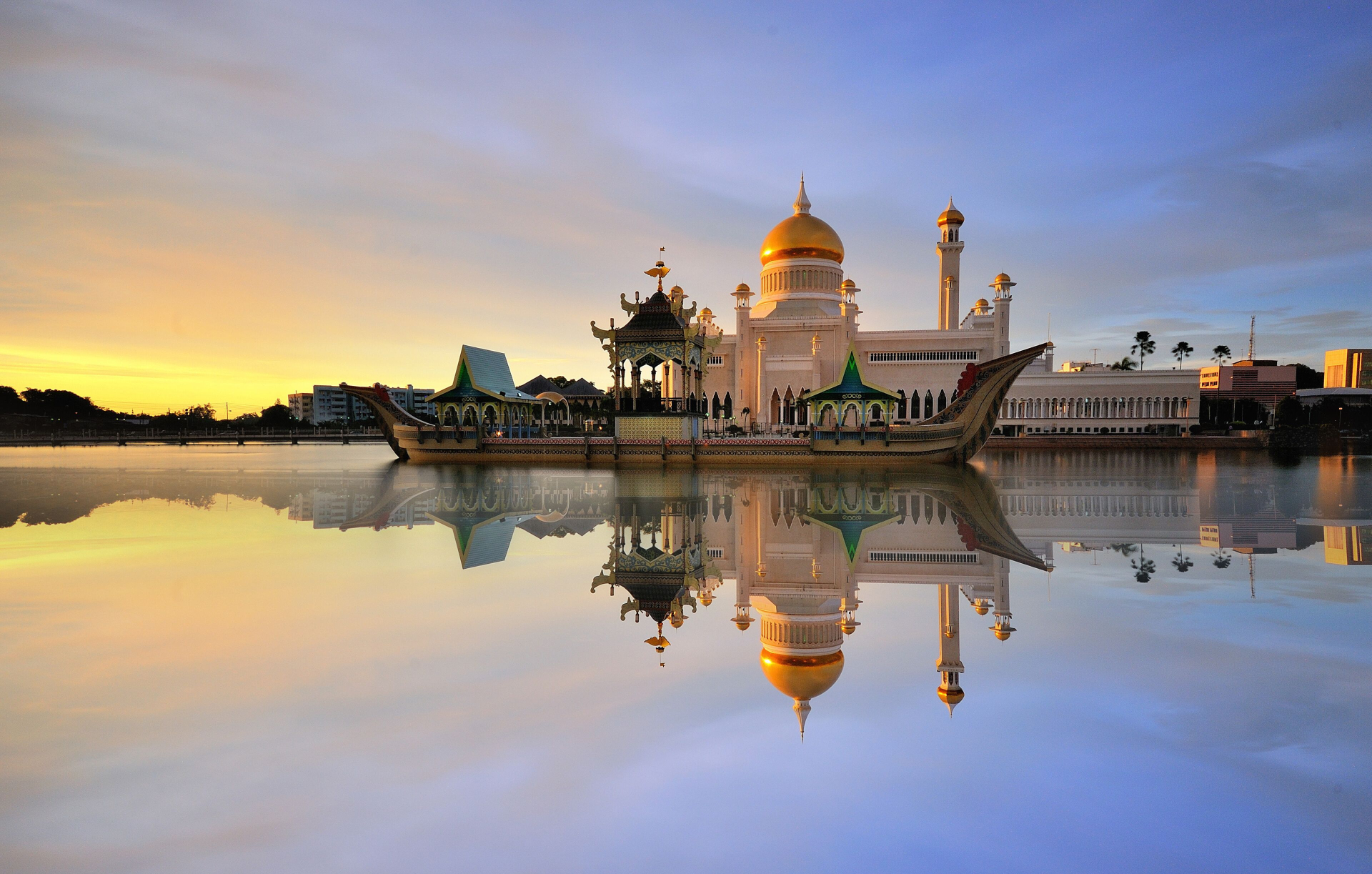 : Brunei là quốc gia chỉ hơn 400.000 dân nhưng có phúc lợi xã hội thuộc hàng cao nhất châu Á. (Ảnh: Expedia)