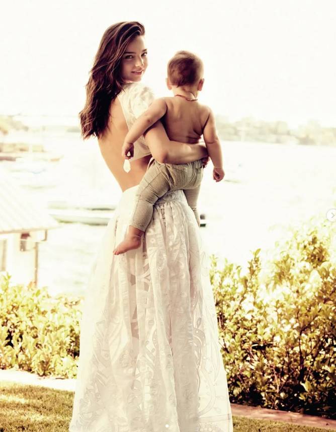 Miranda Kerr có con riêng trước khi tới với chồng tỷ phú.