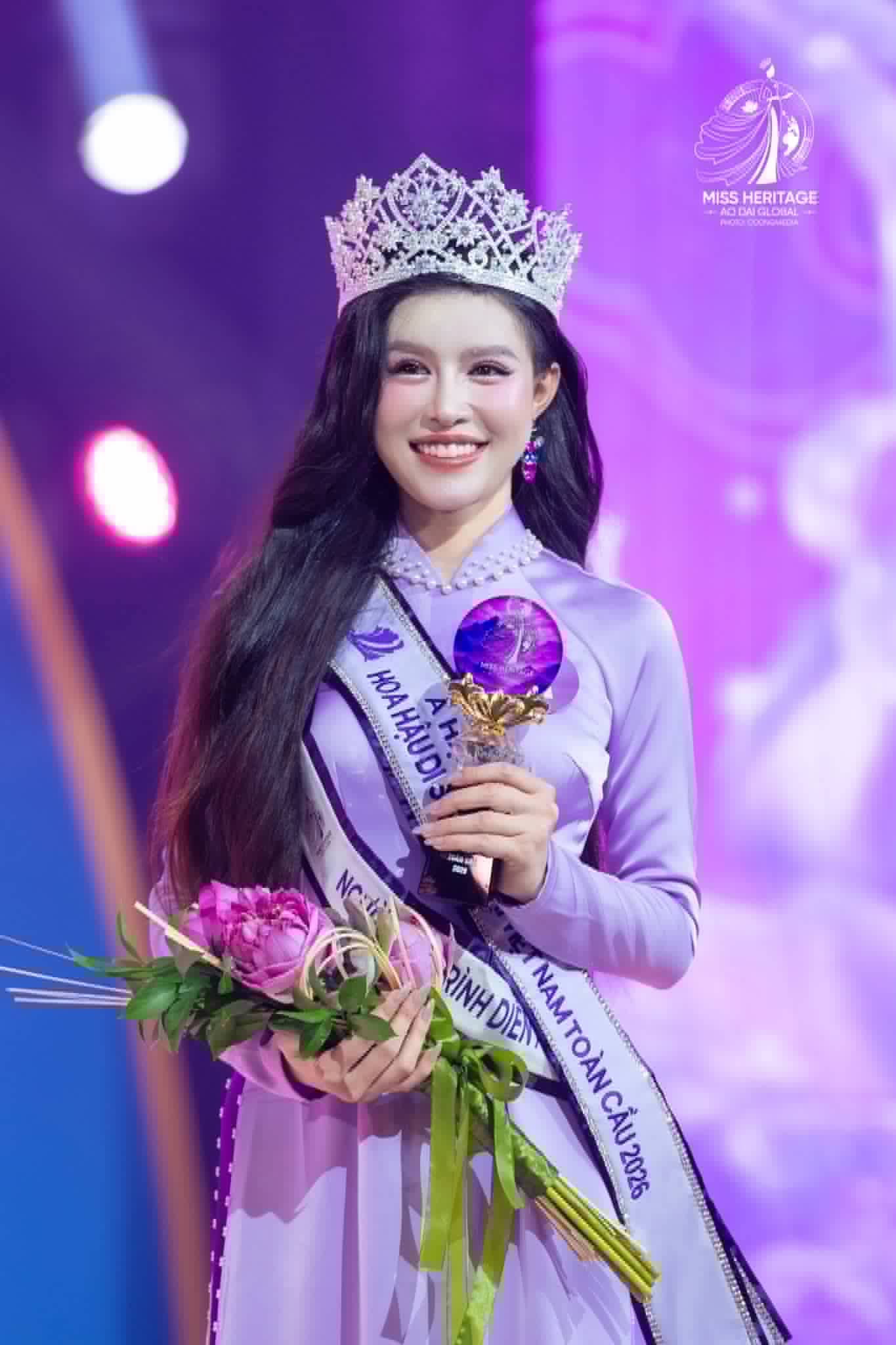 Cận nhan sắc Cao Anh Thư.
