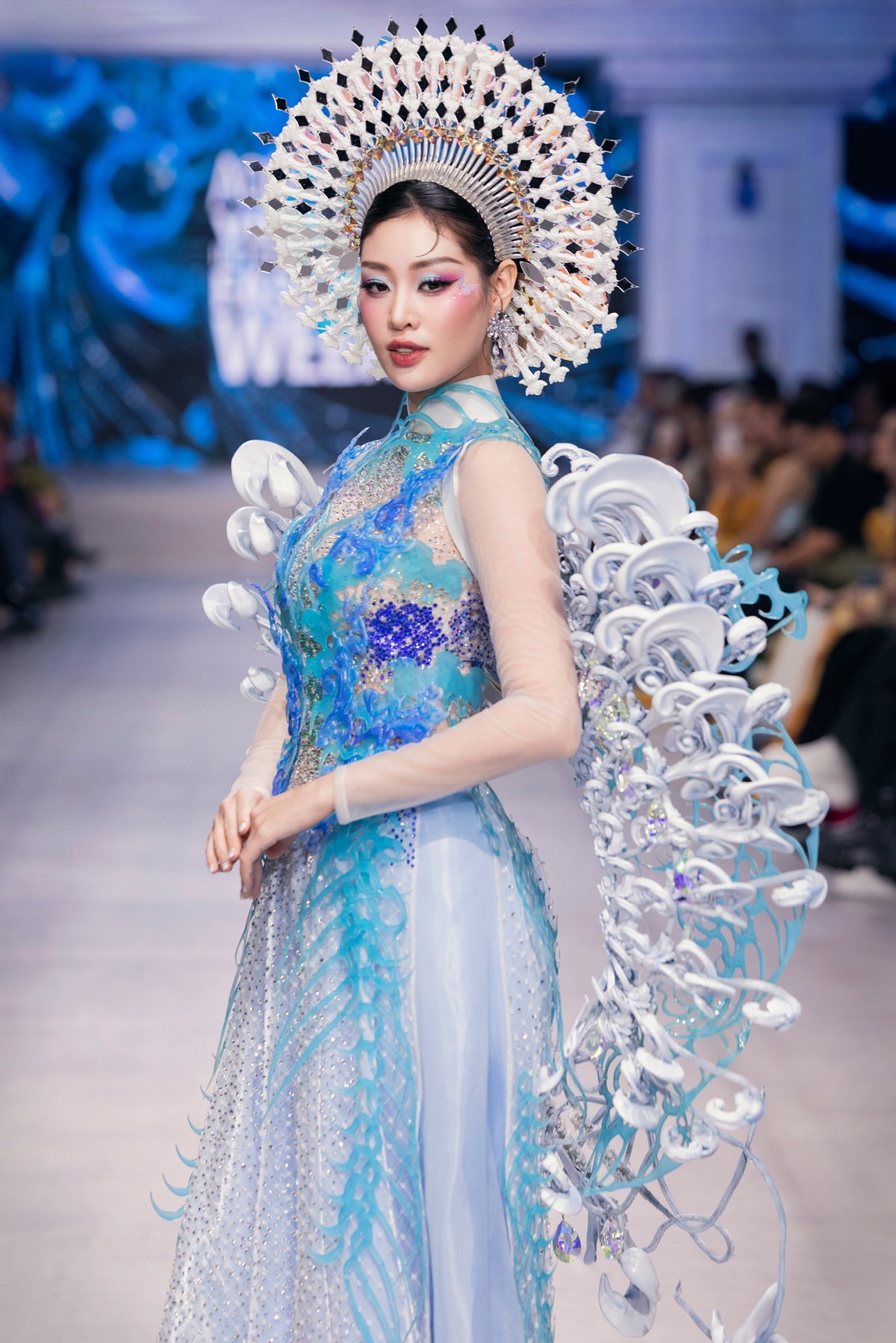 Dàn hoa, á hậu đổ bộ show Đặng Trọng Minh Châu, Ngọc Châu - Khánh Vân chiếm spotlight