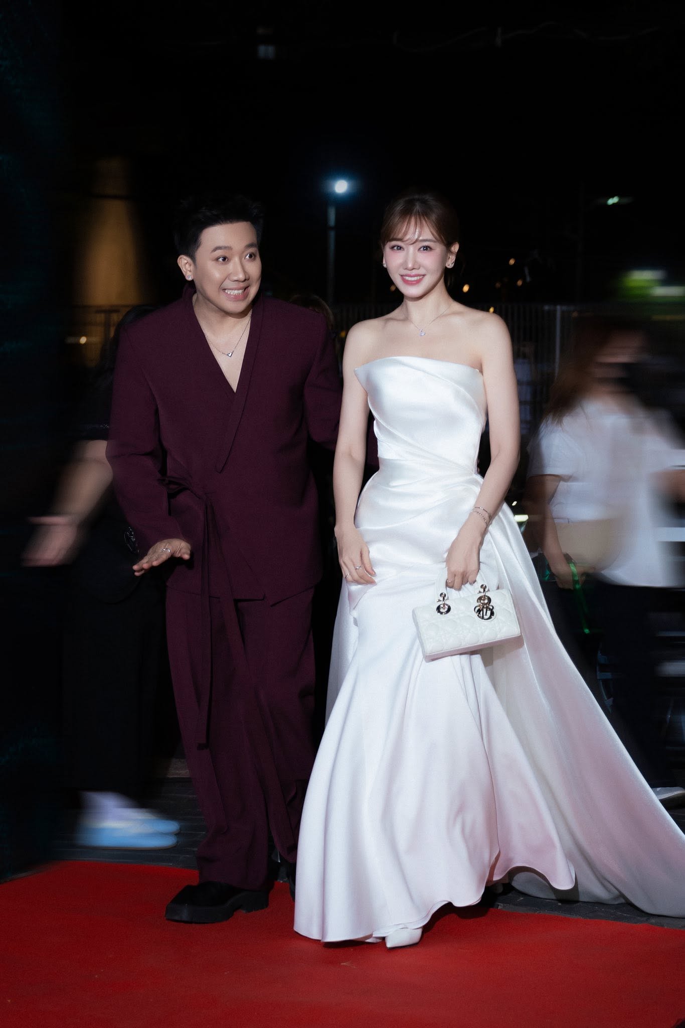 Đại gia nghìn tỷ showbiz chúc mừng sinh nhật