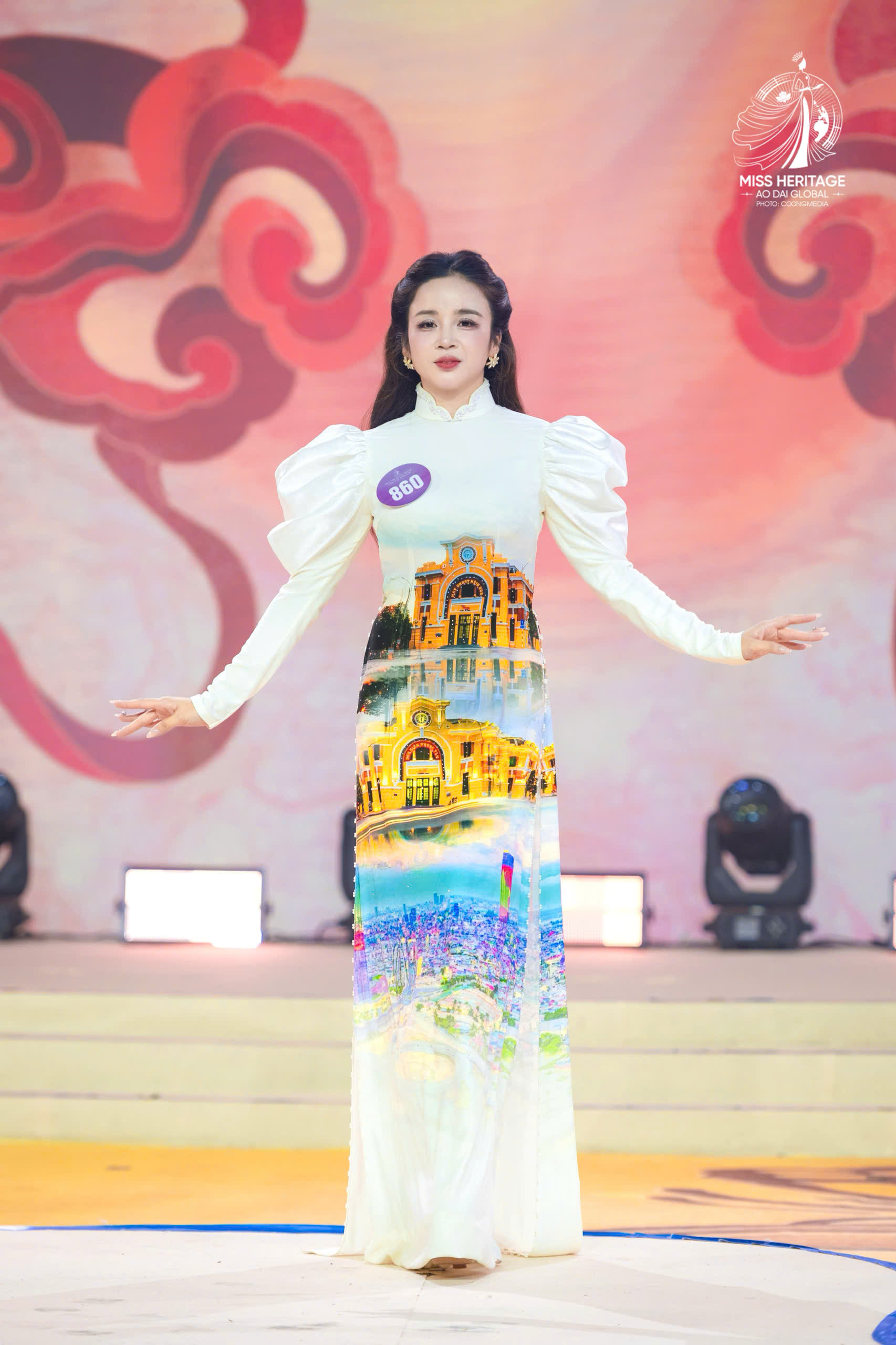 Phó Chủ tịch Câu lạc bộ Nguyễn Thị Bích Ngọc, quê Hải Phòng thành Người đẹp Ảnh Di sản
